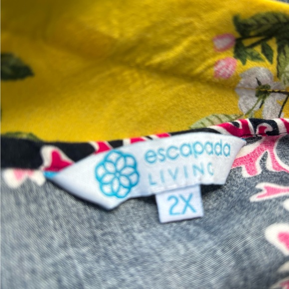 2x escapada navy and pink dress with tassel details - Picture 2 of 6